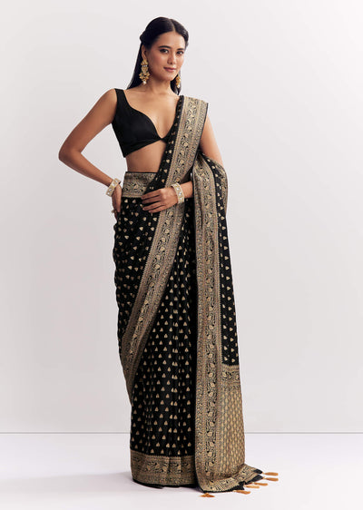 black-dola-silk-saree-with-woven-butti-work-border-sg309853-2