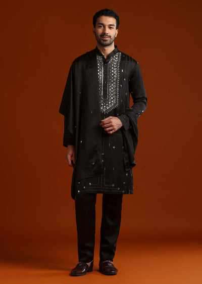 black-kurta-set-for-men-with-metal-embroidery-sg353603-1