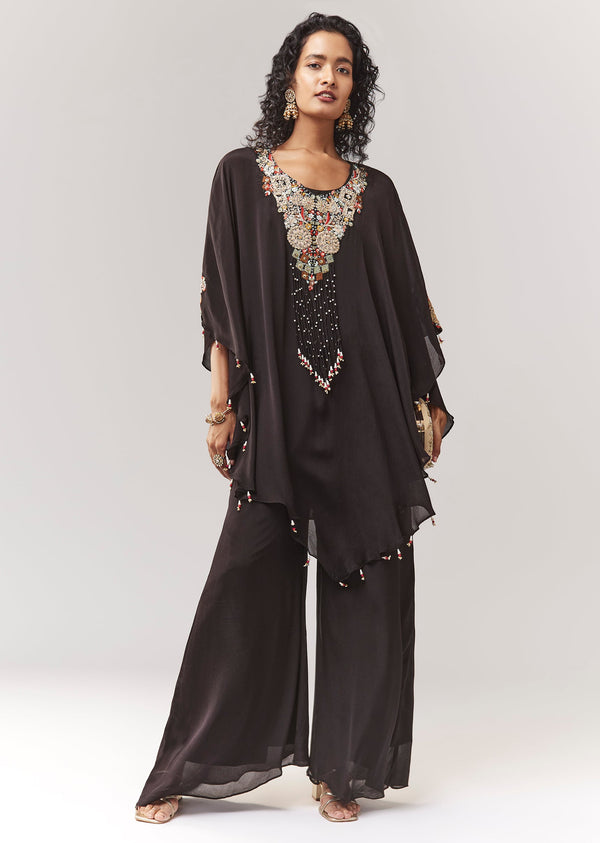 black-minimal-cape-set-with-thread-work-sg382309-1 eb1ff0cb-a819-4c19-a08e-a130be59b3ed