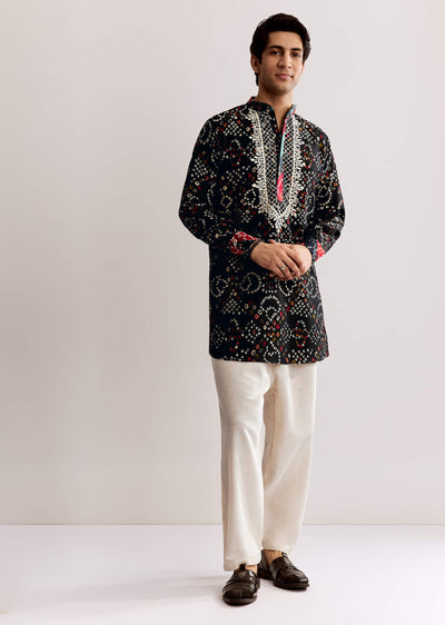 black-silk-kurta-set-with-bandhani-print-sg318071-2