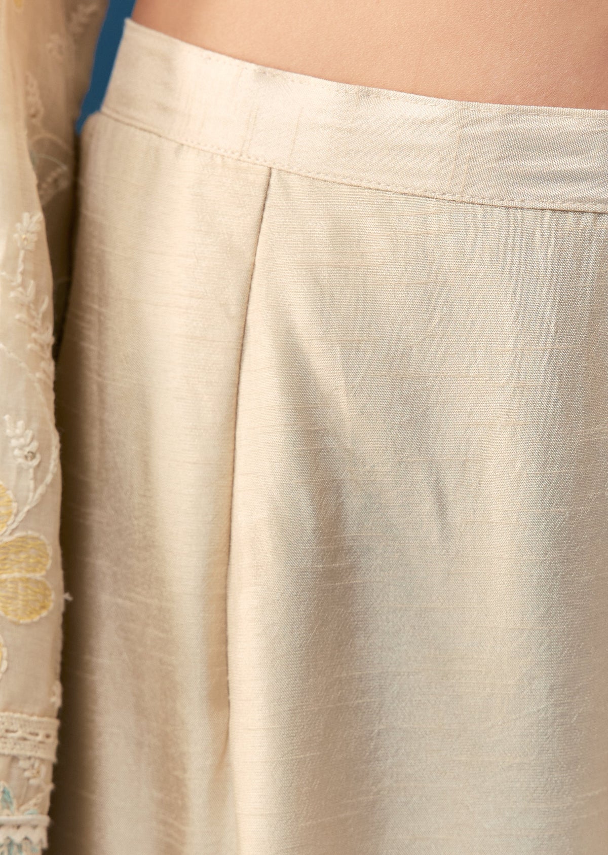 cream-cotton-kurta-set-with-thread-work-sg340617-6 661b8b43-684c-4721-a4f4-4f95c12cd876