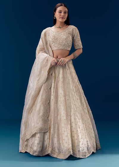 cream-thread-embroidered-bridal-lehenga-set-sg204792-1 19ad4cfe-fbeb-40b9-b073-49bcc183ebd6