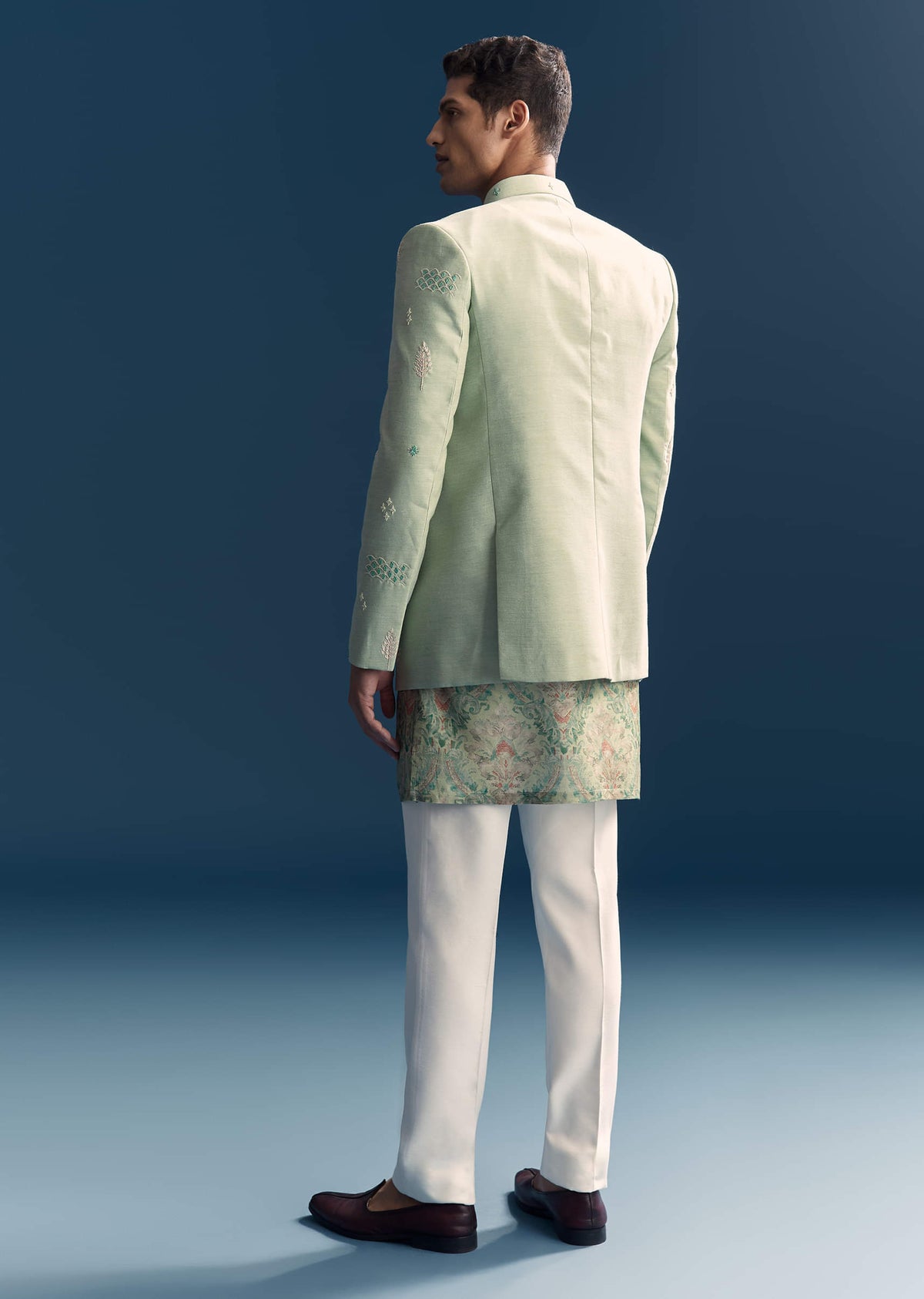 green-silk-jodhpuri-suit-for-men-with-intricate-hand-embroidery-sg333524-5 1
