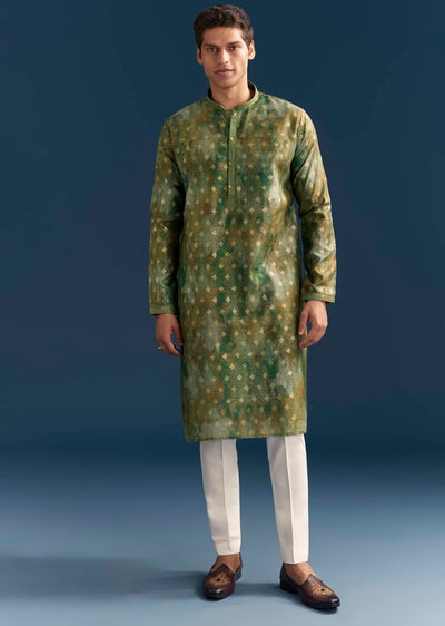 green-silk-printed-kurta-set-for-men-with-foil-butti-work-sg330046-1