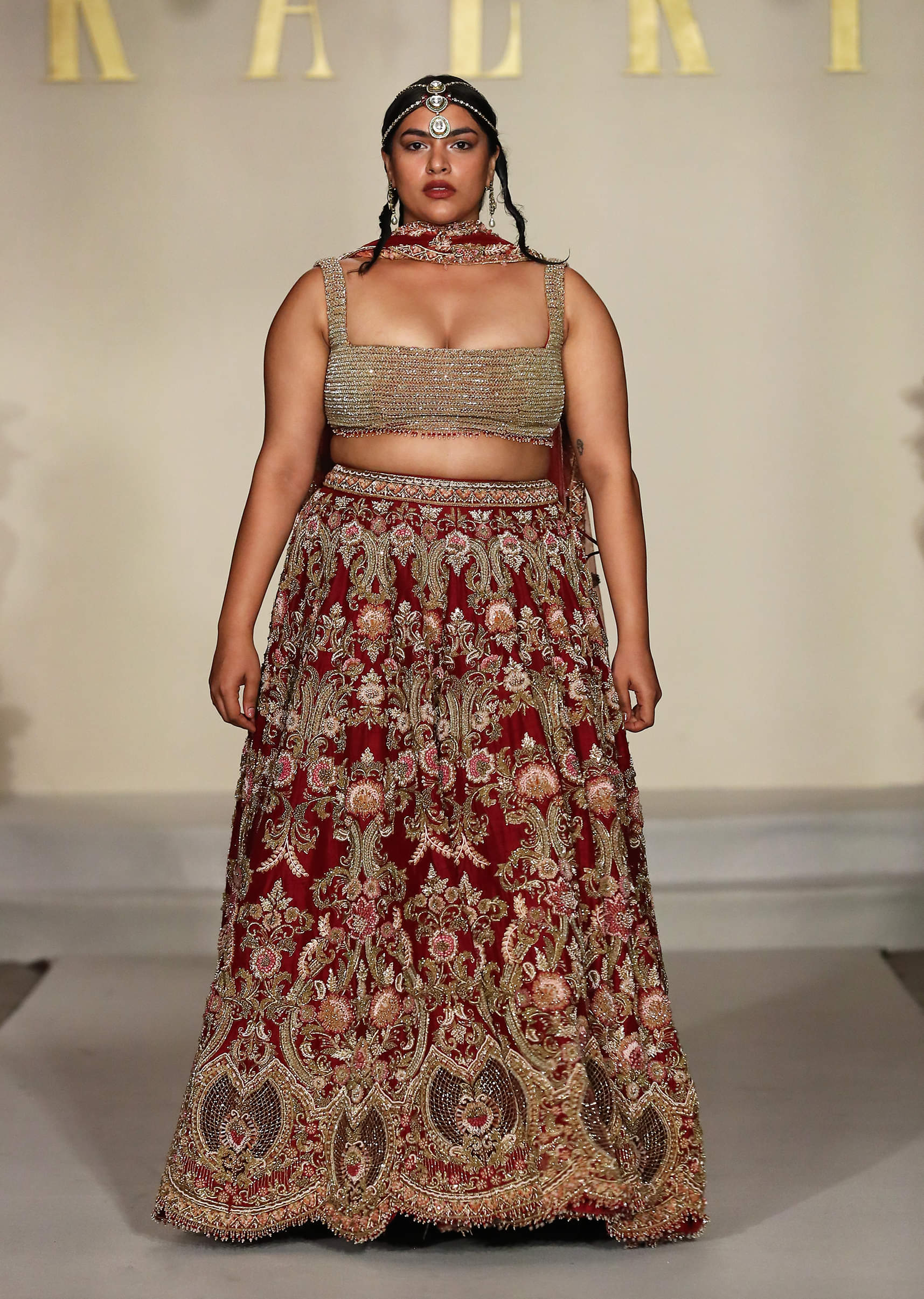 maroon-silk-bridal-lehenga-with-zardosi-and-patch-work-sg355265-1