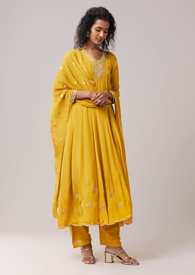 mustard-yellow-chinon-sequin-embroidered-anarkali-set-sg341246-1 8d0314e1-c00a-4581-bcae-c12caefffee5