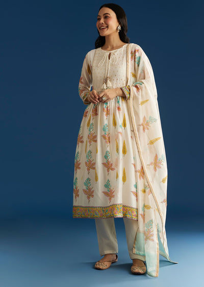 off-white-block-print-kurta-and-dupatta-set-with-gotta-lace-detailing-sg305538-1