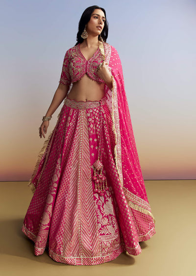 pink-banarasi-silk-bridesmaid-lehenga-sg217214-1