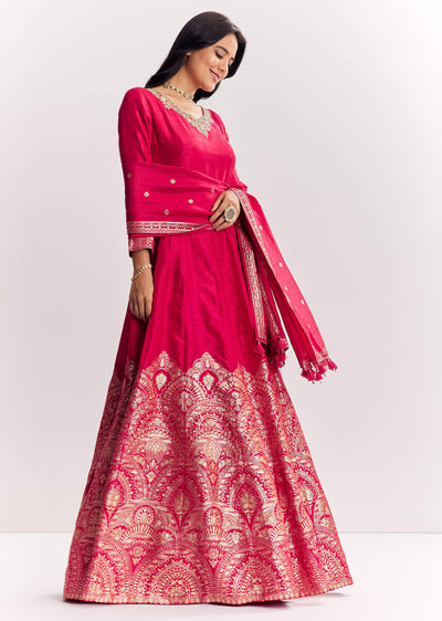pink-jacquard-silk-anarkali-suit-with-dupatta-sg324212-4