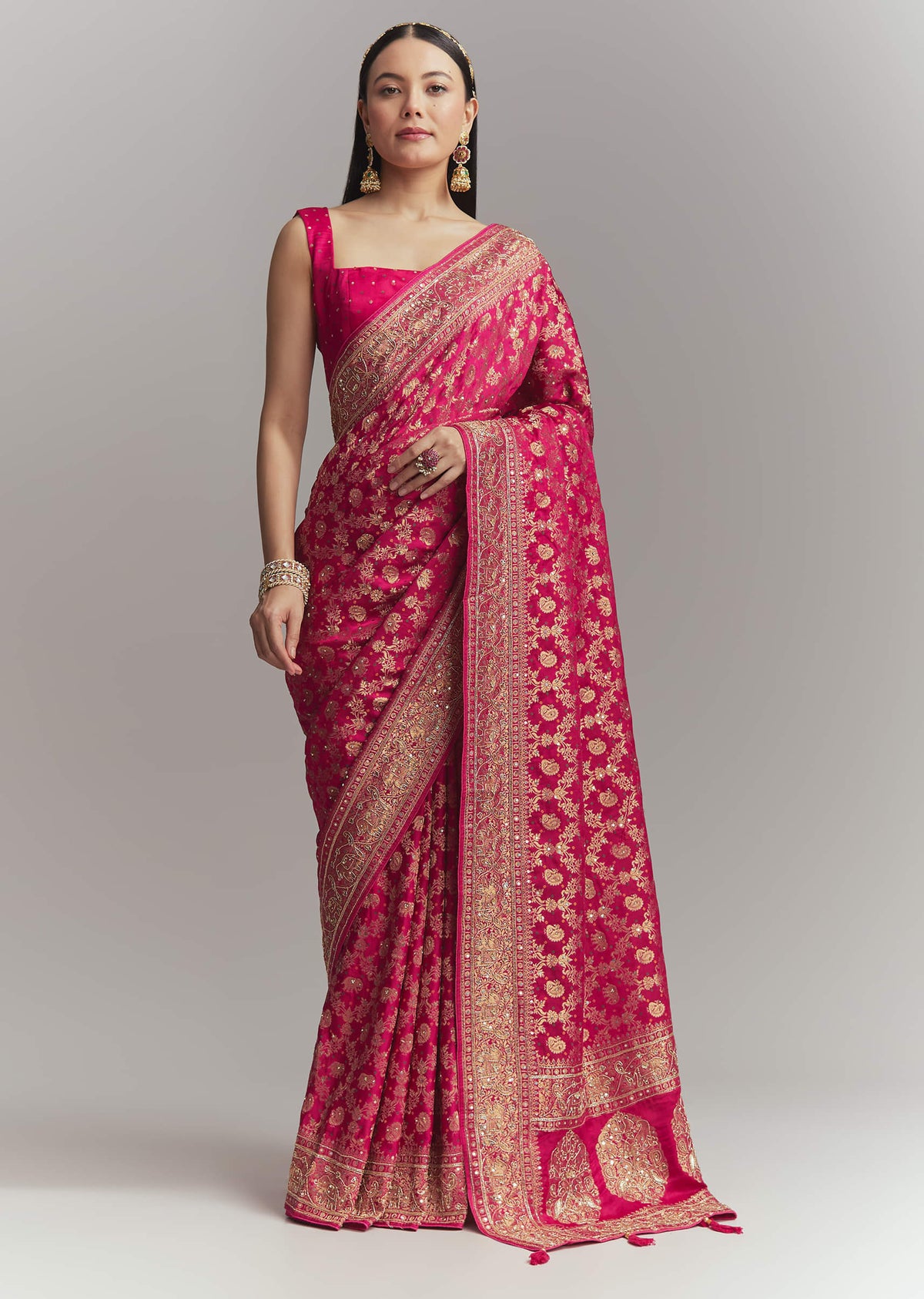 pink-silk-embroidered-saree-with-heavy-hand-embroidery-sg338655-1
