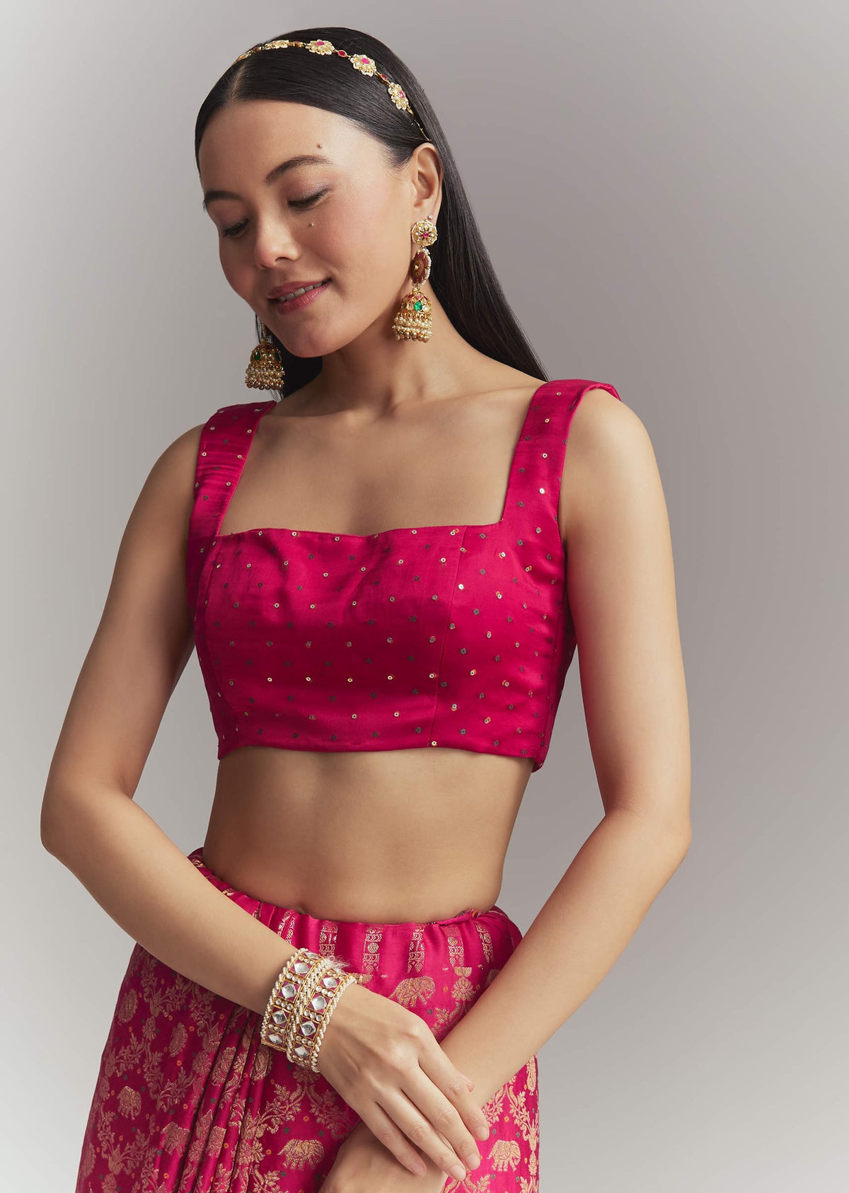 pink-silk-embroidered-saree-with-heavy-hand-embroidery-sg338655-7