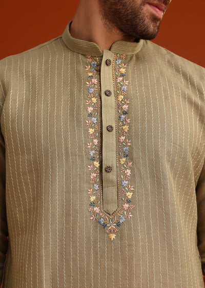 pista green hand work kurta and pant set-sg273192 7