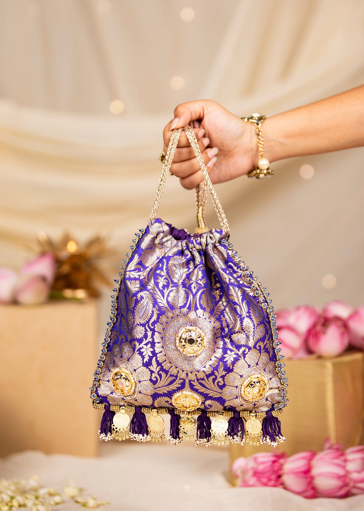 purple-floral-motif-kundan-embellished-potli-bag-sg373068-4 47cfc06b-96d5-4ad9-ae64-a5ec1f54b1ff