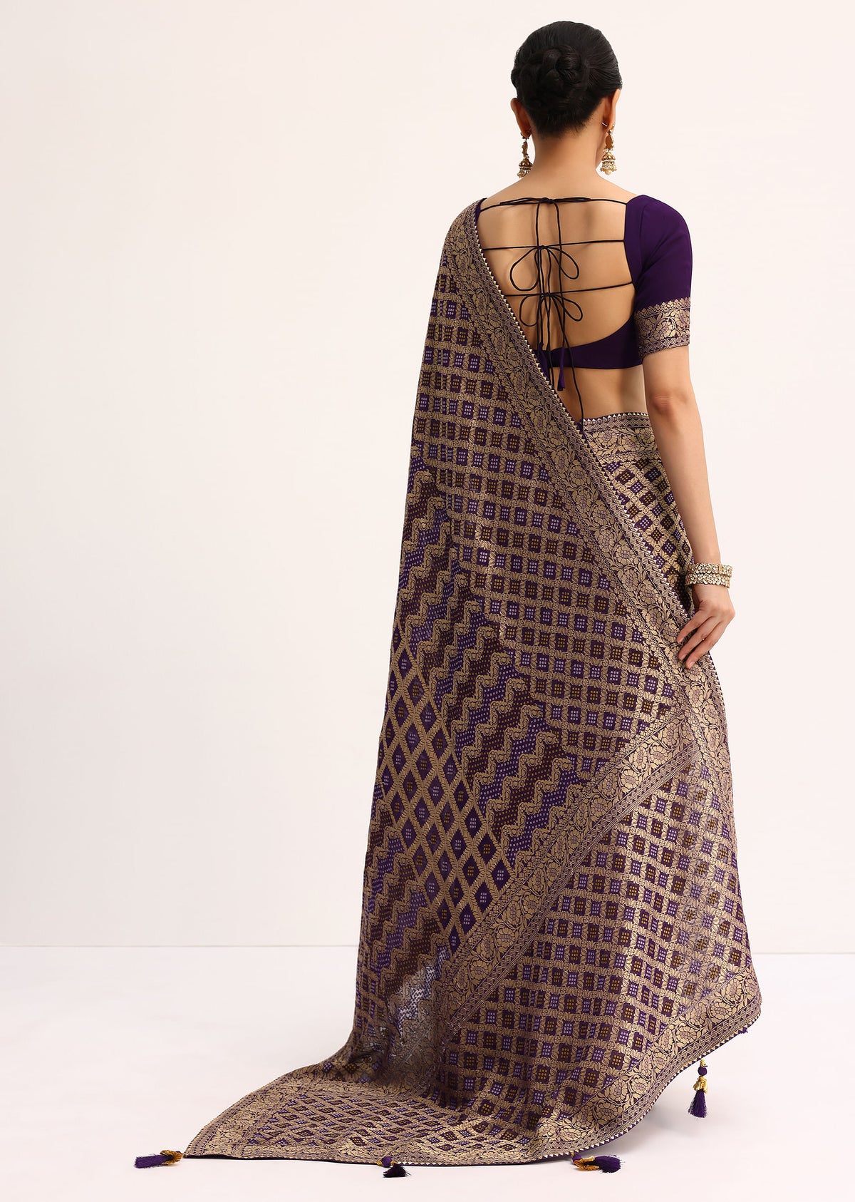 purple bandhani tie dye saree with zari jaal and unstitched -sg208224 5 ae359565-a41c-45fb-a786-4aac1161f083