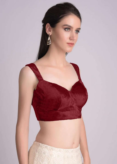 red-blouse-in-velvet-with-sweetheart-neckline-online-kalki-fashion-m001509701y-sg33220 4