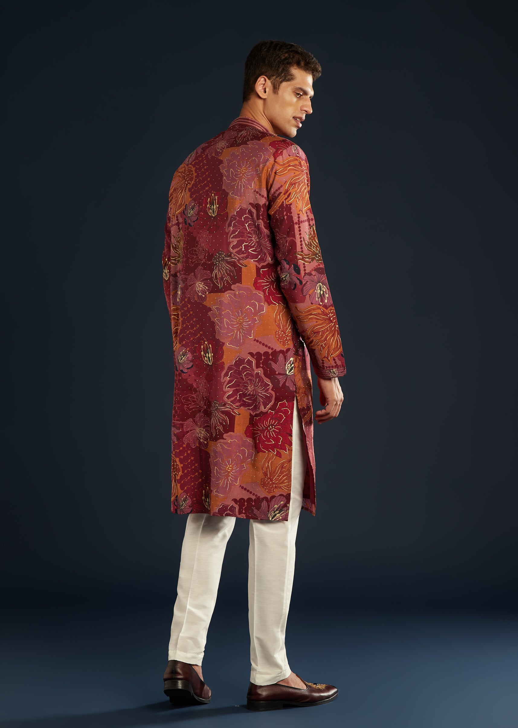 red-silk-kurta-set-with-foil-work-sg329909-5 e109284e-9746-41ca-a8ee-270329c4fd21