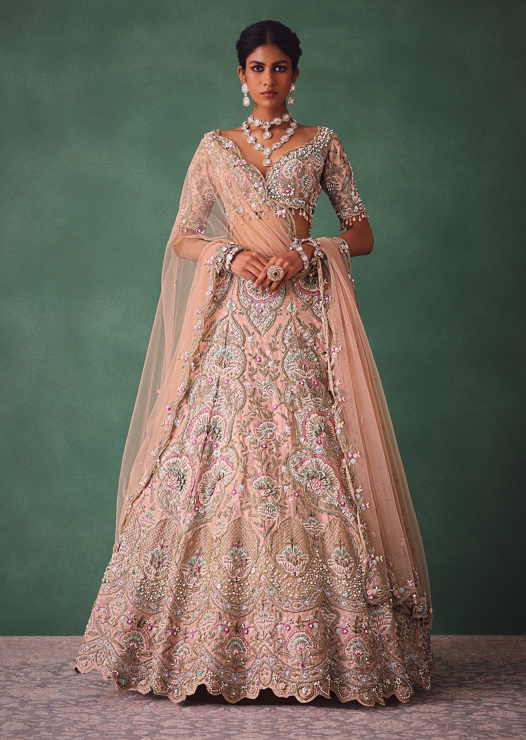 jewelry for light pink dress What Color Jewelry Goes With a Pink Dress: 7 Best Combos