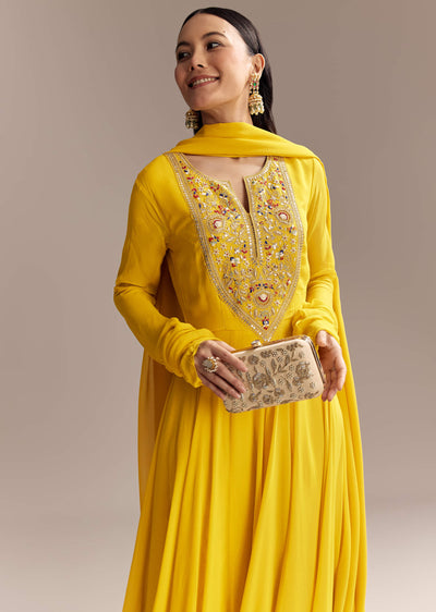 yellow-georgette-anarkali-suit-with-zari-and-resham-work-sg334844-1