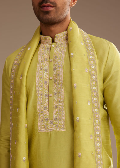 yellow-silk-embroidered-kurta-set-with-dupatta-sg303534-1