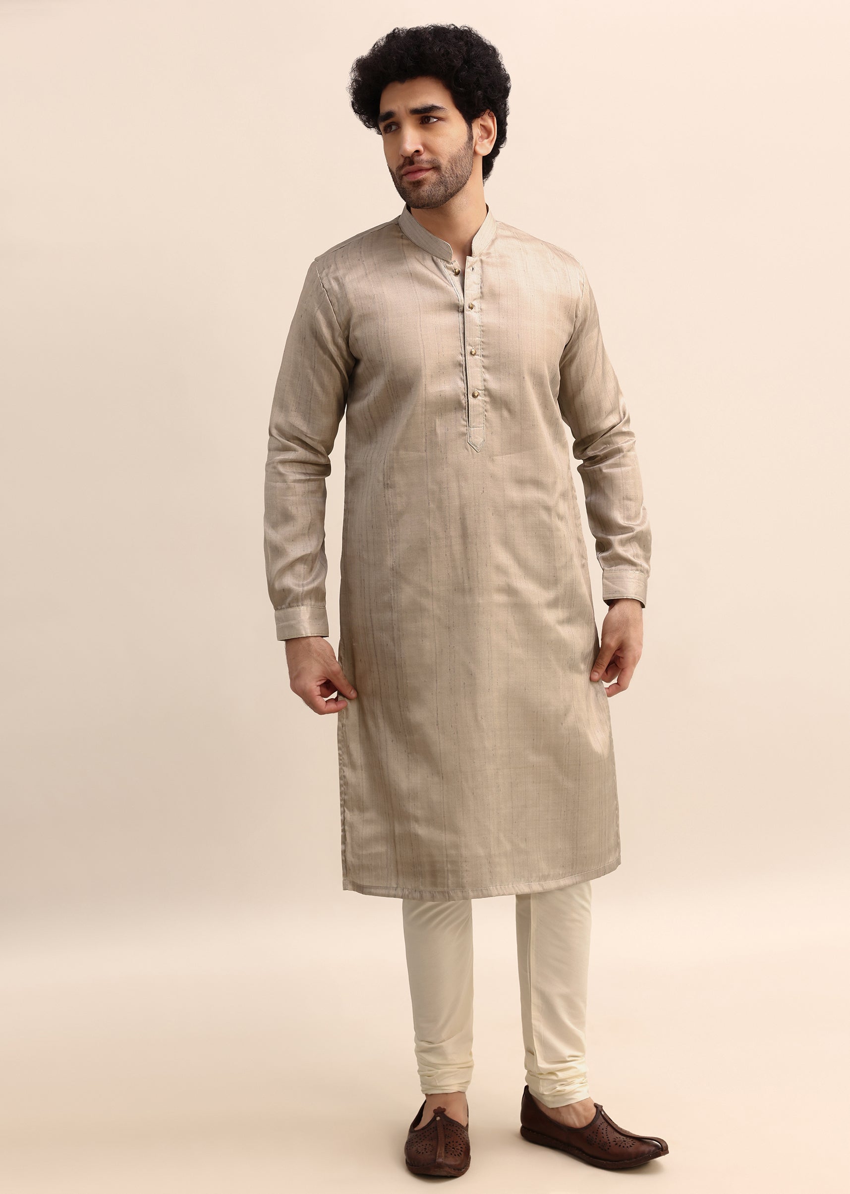 SG235292 4 fd4dfbb6-c1f9-46ec-81c7-a35ae8dec907