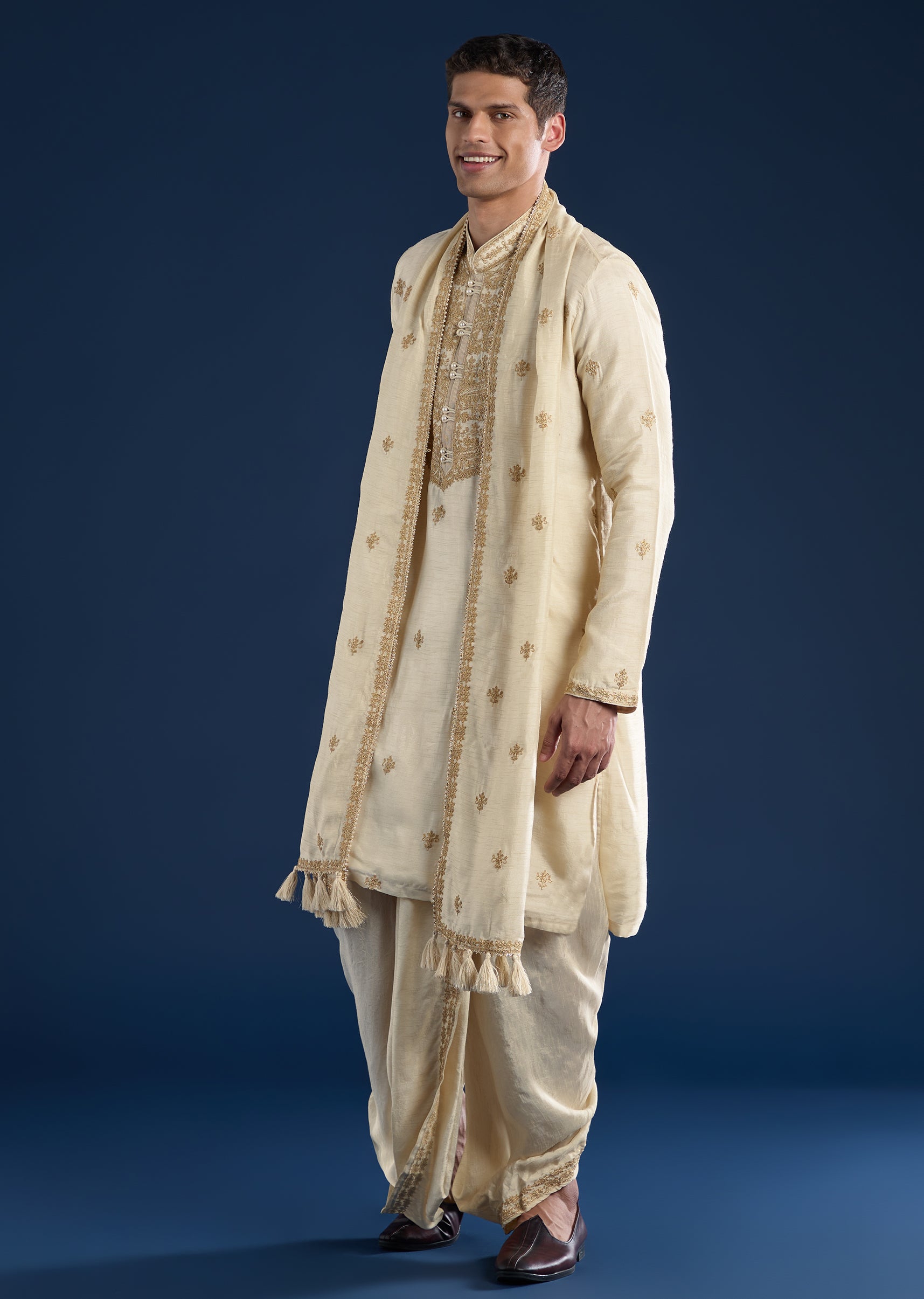 beige-kurta-set-with-dhoti- -dupatta-sg375449-3 012fd587-daed-4c9c-b9b5-6c1188b94e25