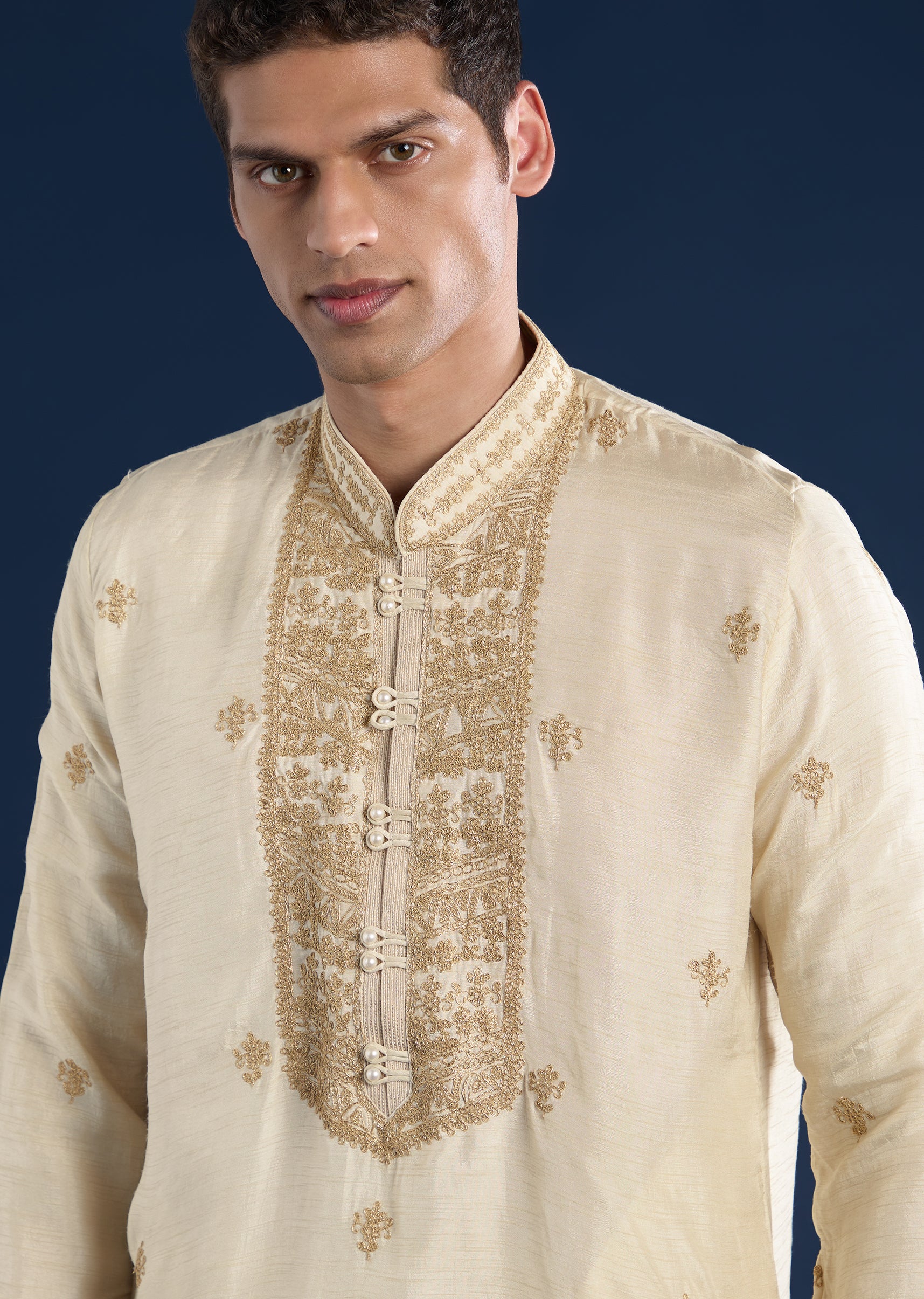 beige-kurta-set-with-dhoti- -dupatta-sg375449-4 21d2ee1e-c506-4fbd-a029-b3d0222fd82f