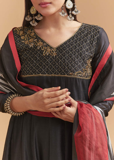 black-chanderi-anarkali-suit-with-zari-and-sequins-embroidery-sg346995-2