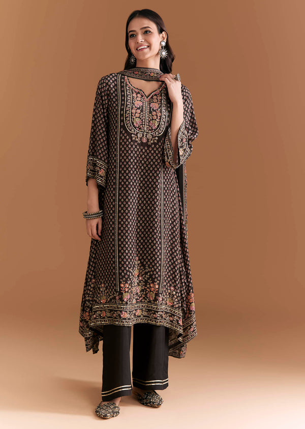 black-crepe-kurta-set-with-indie-print-and-stone-work-1