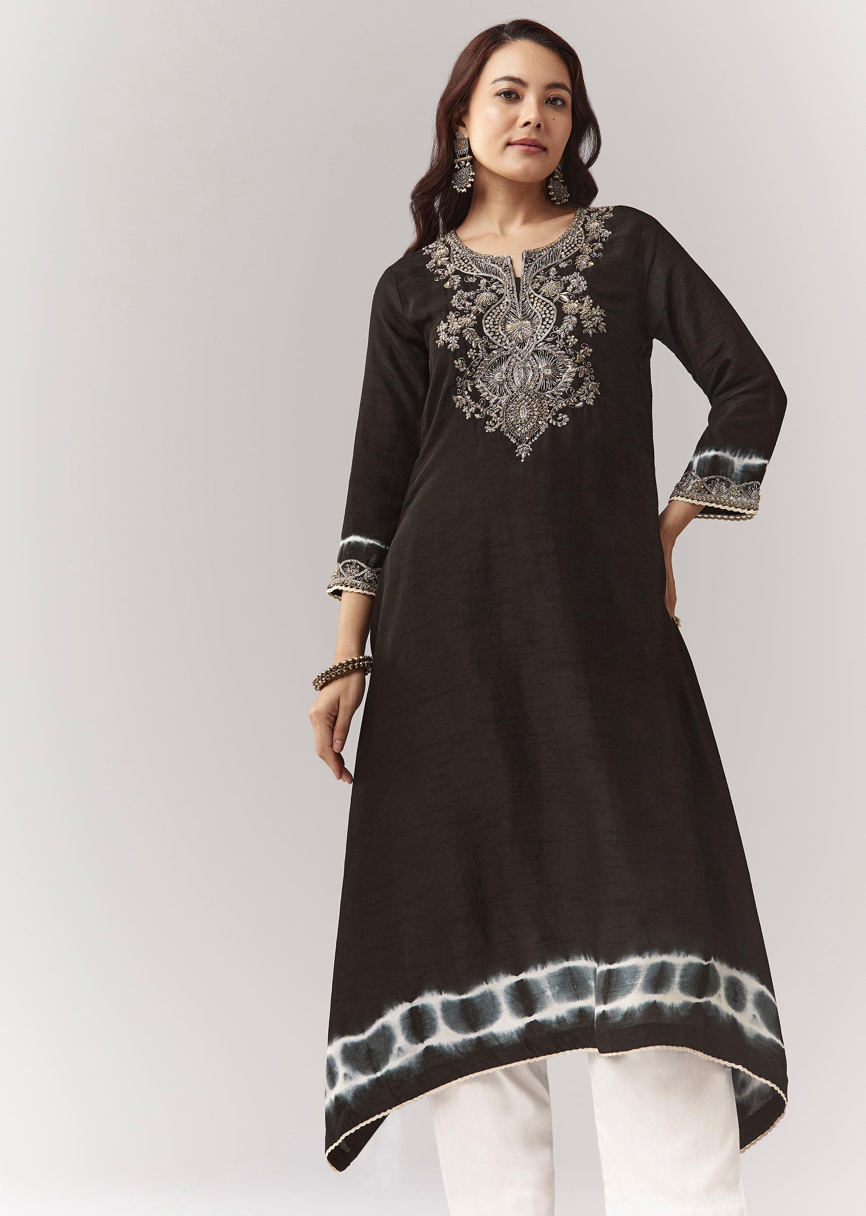 black-cut-dana-sequin-kurta-pant-coord-with-leheriya-border-sg383471-4 0ff627a2-2be5-475b-8469-0e9f7d1342a0