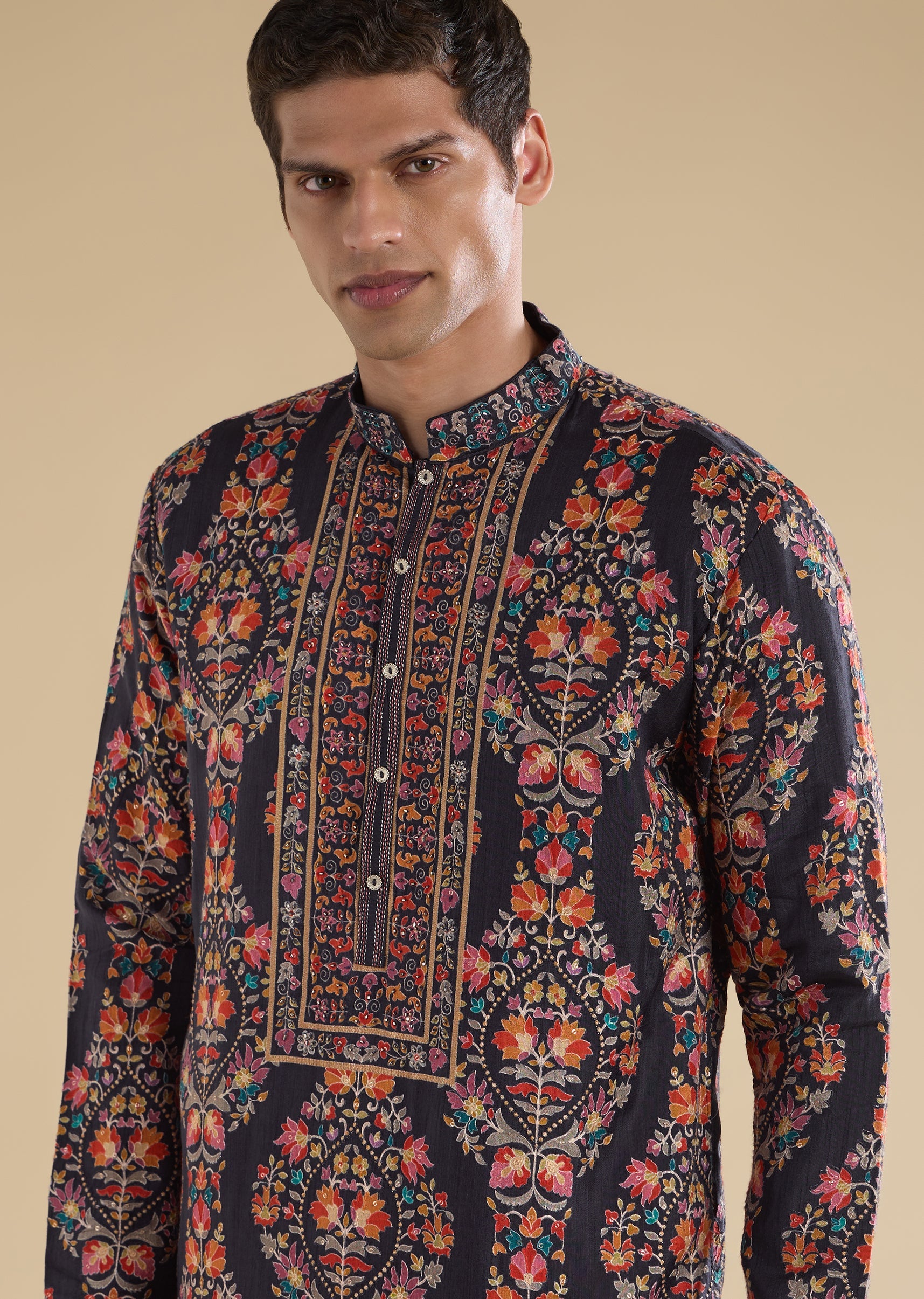 black-cutdana-detail-kurta-set-sg375537-2 6d0261c3-5d30-4d40-9989-efe1b75ca338