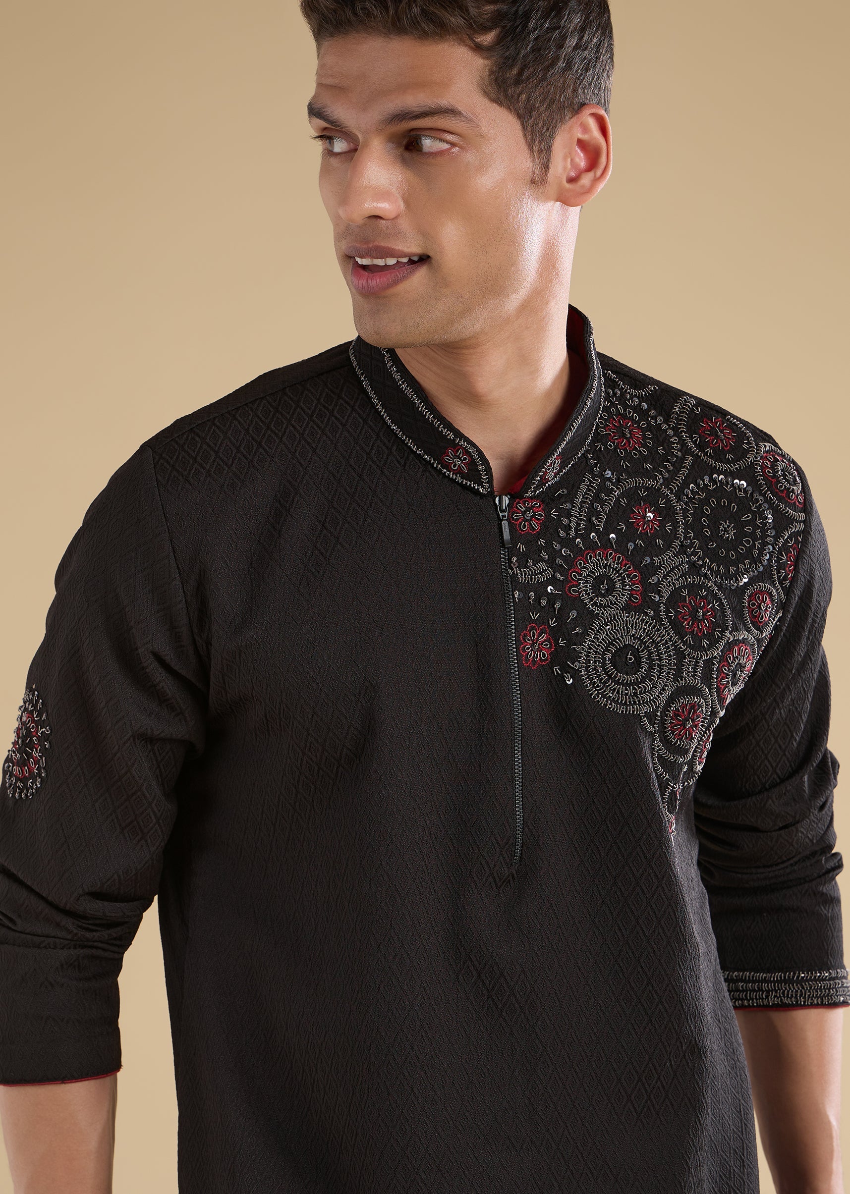 black-embroidered-kurta-set-sg323680-2 cb336de1-fbd1-455c-a701-09ee4e049f2f