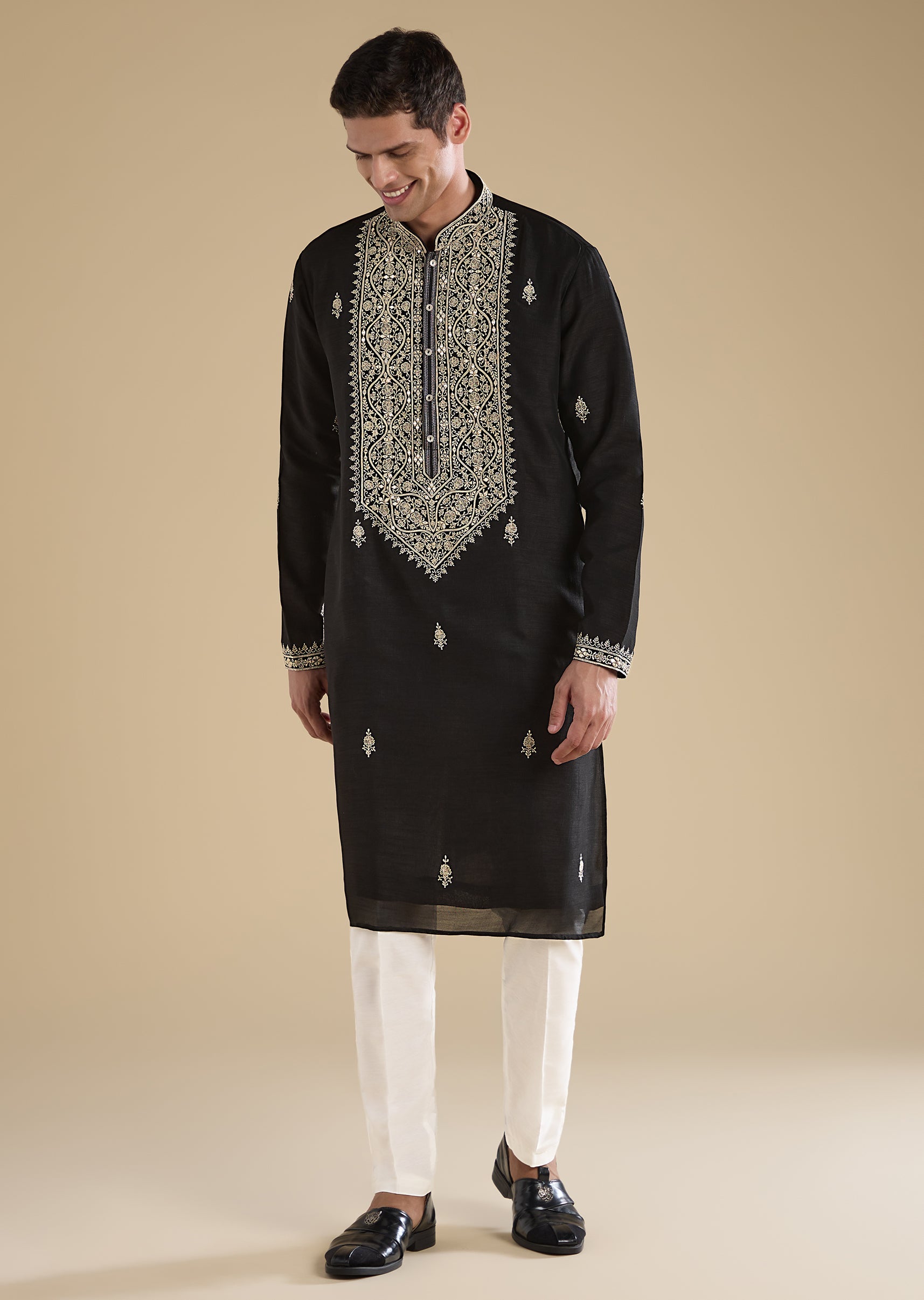 black-embroidered-kurta-set-with-pants-sg373912-1 43488ddf-2eb5-4d19-b7e6-dfb45f646676