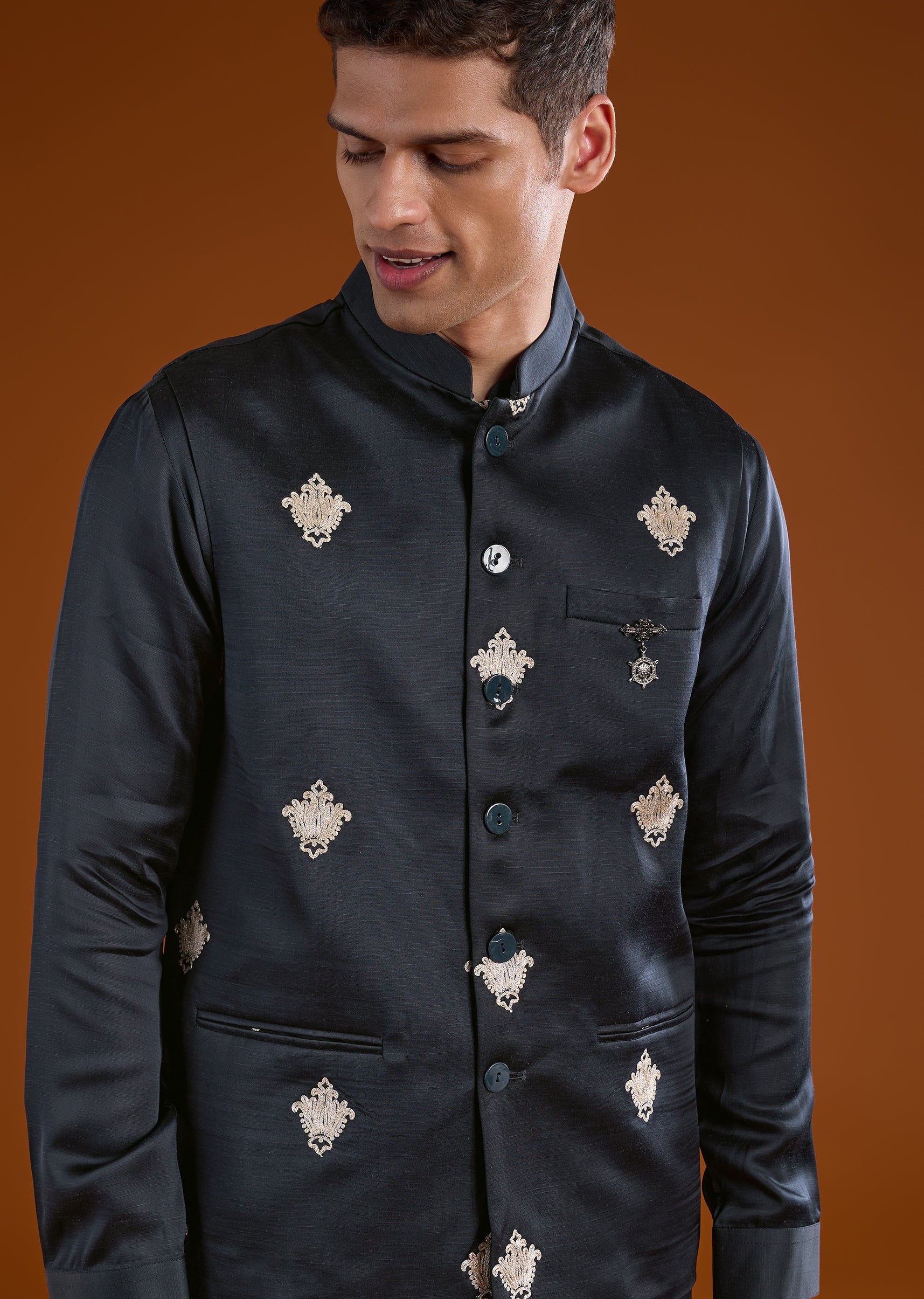 black-embroidered-silk-linen-kurta-jacket-set-sg344373-2 65b15f6a-f713-4ac4-b1c3-269b99cc7d5b