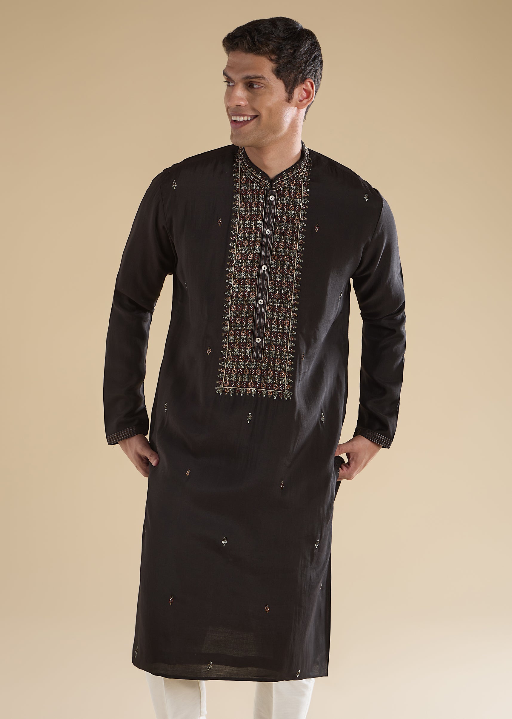 black-festive-kurta-set-sg381065-4 b69fa308-979f-4834-9d33-21068fd97208