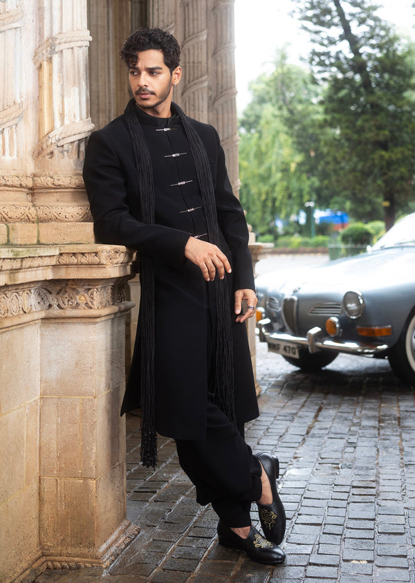 Black Indo Western Set With Statement String Stole