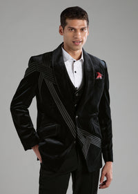 black-velvet-embellished-tuxedo-shirt-set-with-bow-tie-sg376263-1 4148aa81-e6c6-4f58-aa49-eb4a1df52eca