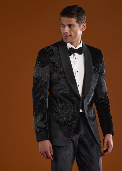 black-velvet-mens-tuxedo-contemporary-style-sg361305-1