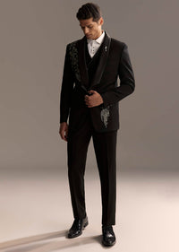 black tuxedo for men with rich hand-sg360467-1-nosto 9