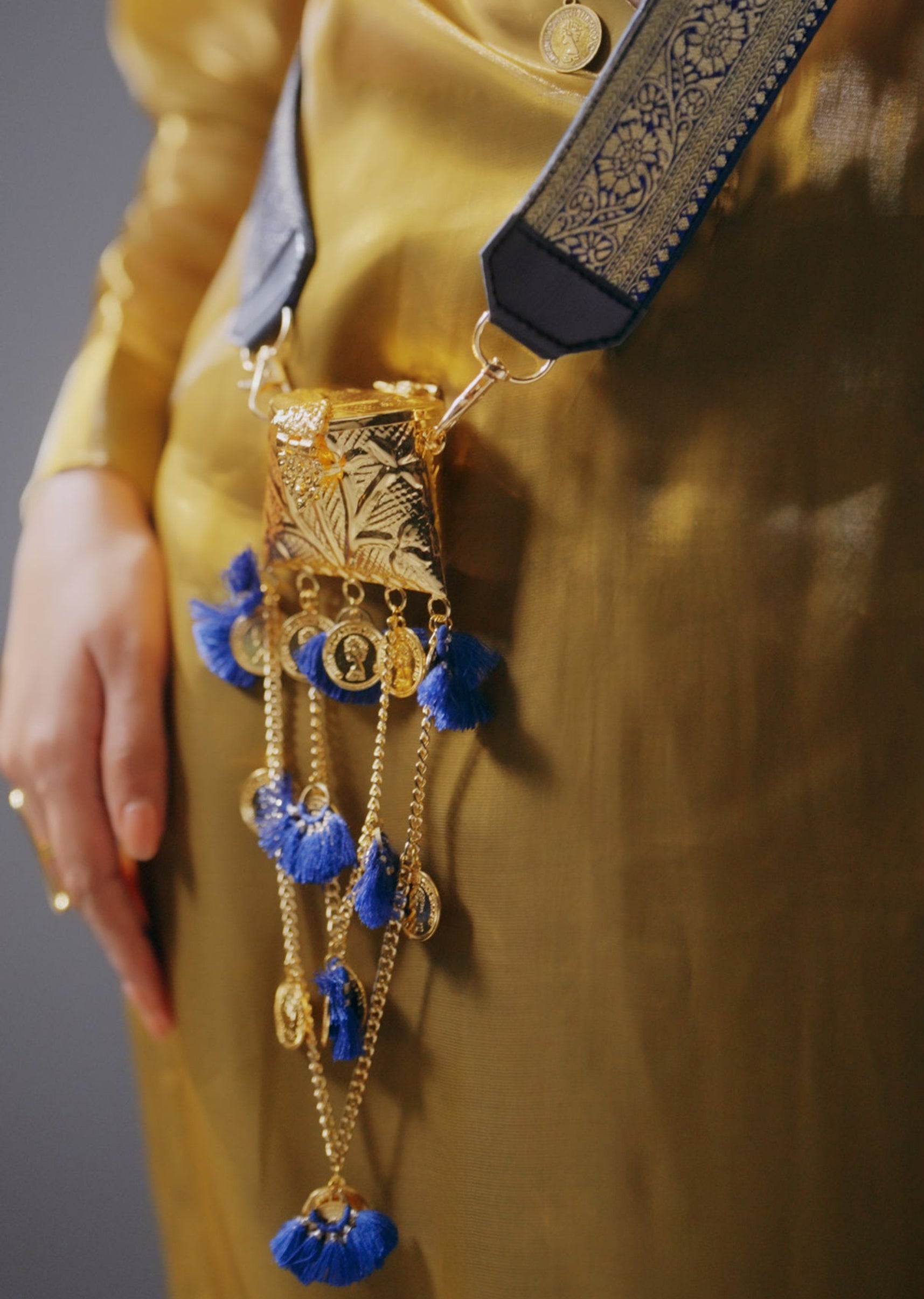 blue-banarasi-brocade-sling-bag-sg388474-2 03e7c29d-1435-4db2-ad49-42422dcc41fc