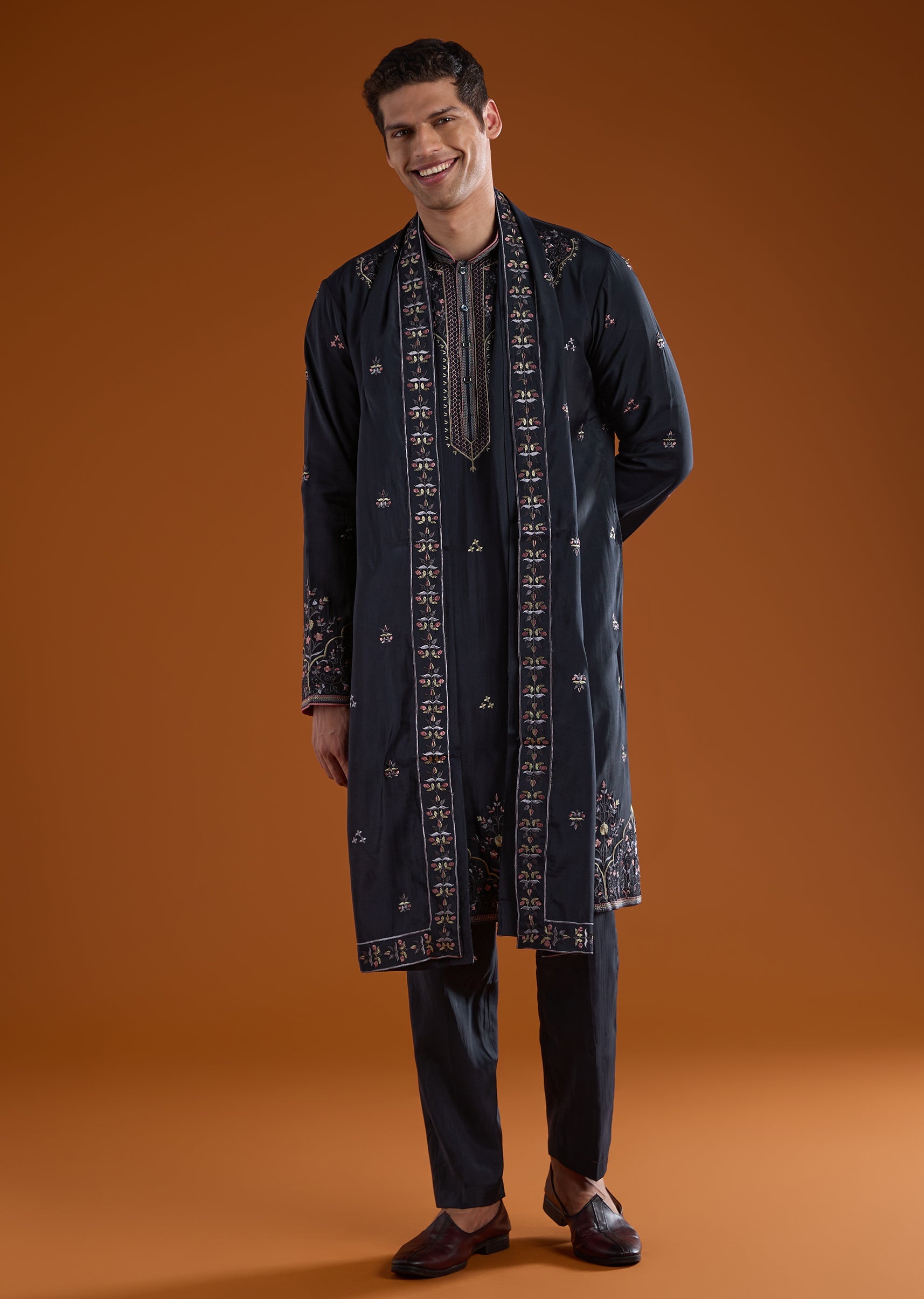 blue-silk-mens-kurta-set-with-resham-work-sg321900-3 d40e2fb0-20a8-4bc2-b451-01ff4029b63f
