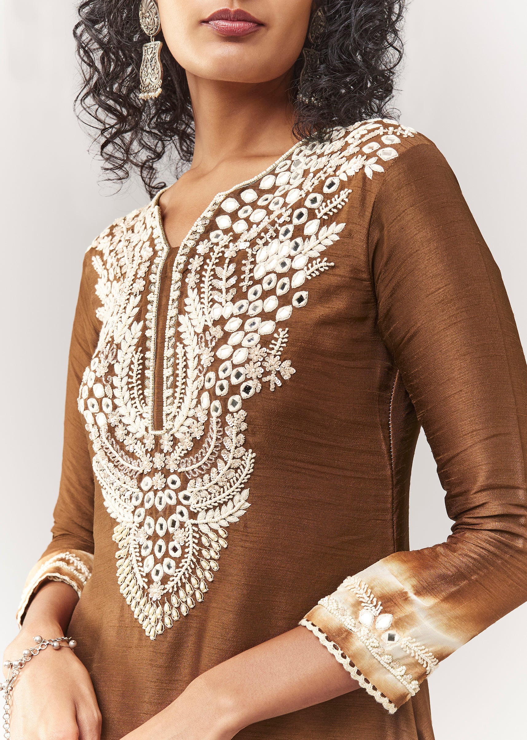 brown-asymmetric-a-line-kurta-coord-with-mirror-and-sequin-work-sg383455-2 73354b56-e647-4221-a4ee-6681f76b748e