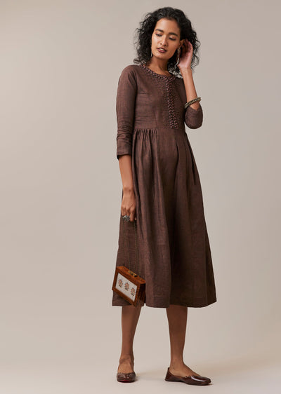 brown-hand-embroidered-french-knot-linen-kurta-sg348642-3 579c1a5f-3c79-47f5-b6df-da6e3f9d6317