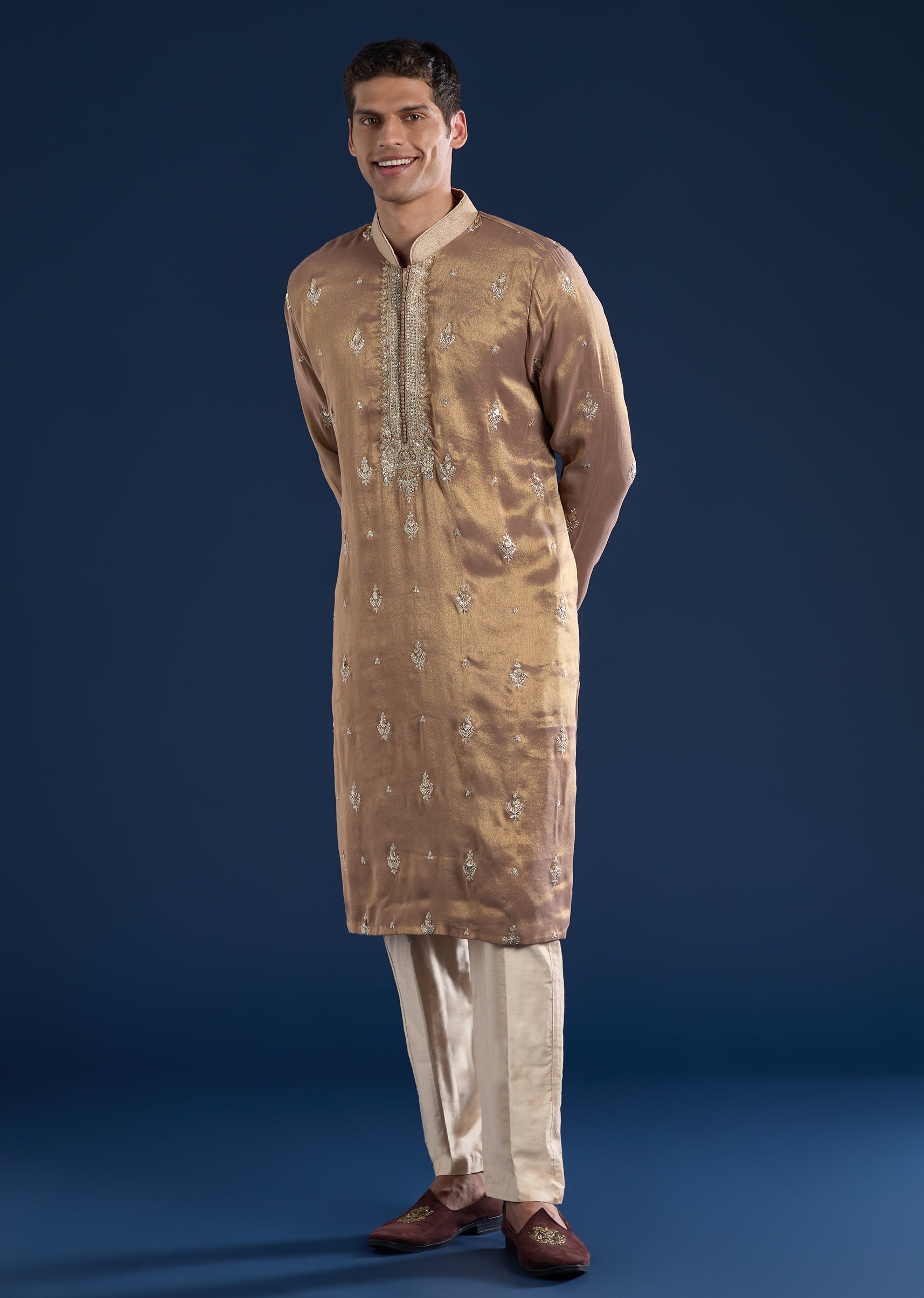 champagne-tissue-kurta-set-sg323744-3 9c4b0d09-5198-4a71-acff-d6b72d728a63