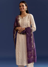 cream-dola-silk-kurta-with-gotta-work-and-bandhani-purple-dupatta-sg314332-4