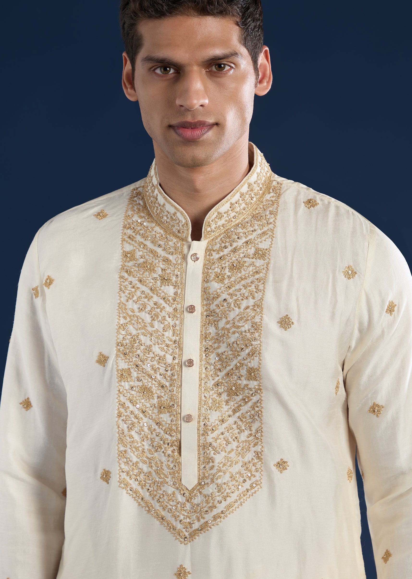 cream-embellished-kurta-with-dhoti- -dupatta-set-sg345760-4 f9ef7b1c-dab6-48a2-9f2b-f123c105683f