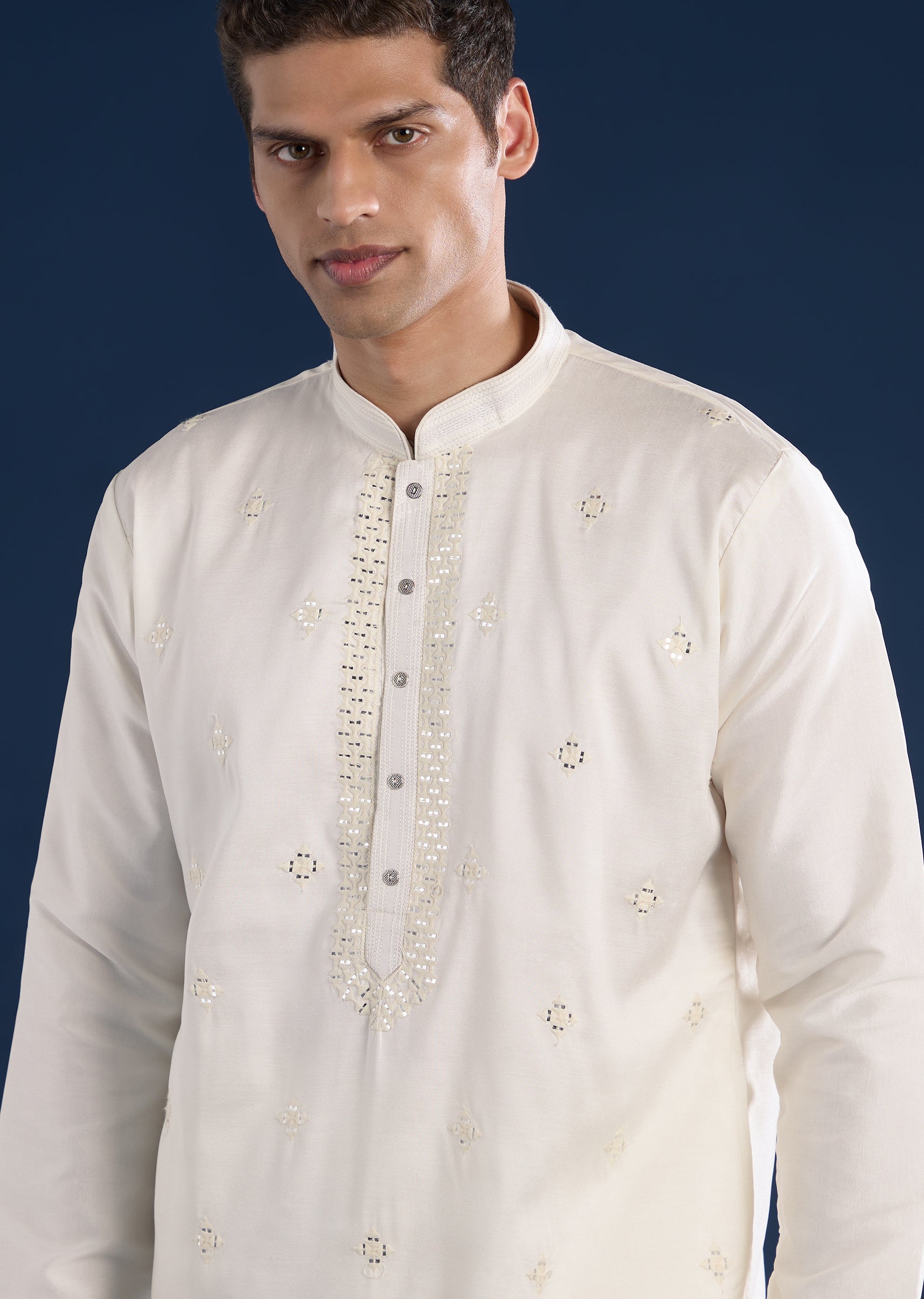 cream-minimal-mirror-kurta-set-sg377403-1 5677bbe0-9705-43a0-bdee-e810594a064a