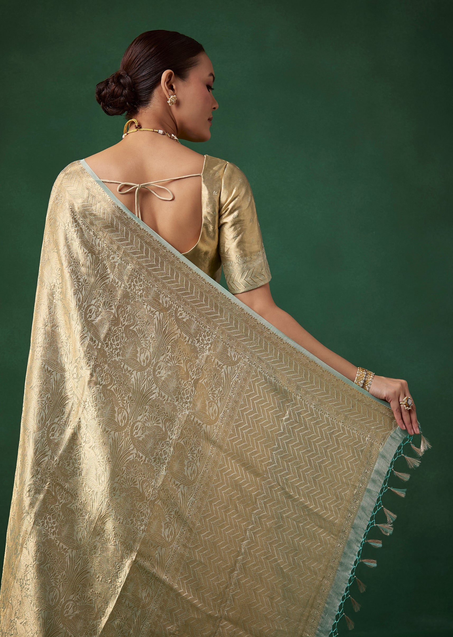 gold-banarasi-tissue-silk-woven-and-embroidered-saree-with-unstitched-blouse-6 daf5f6e5-ff0d-41e6-b88a-0e92e1a6afbf