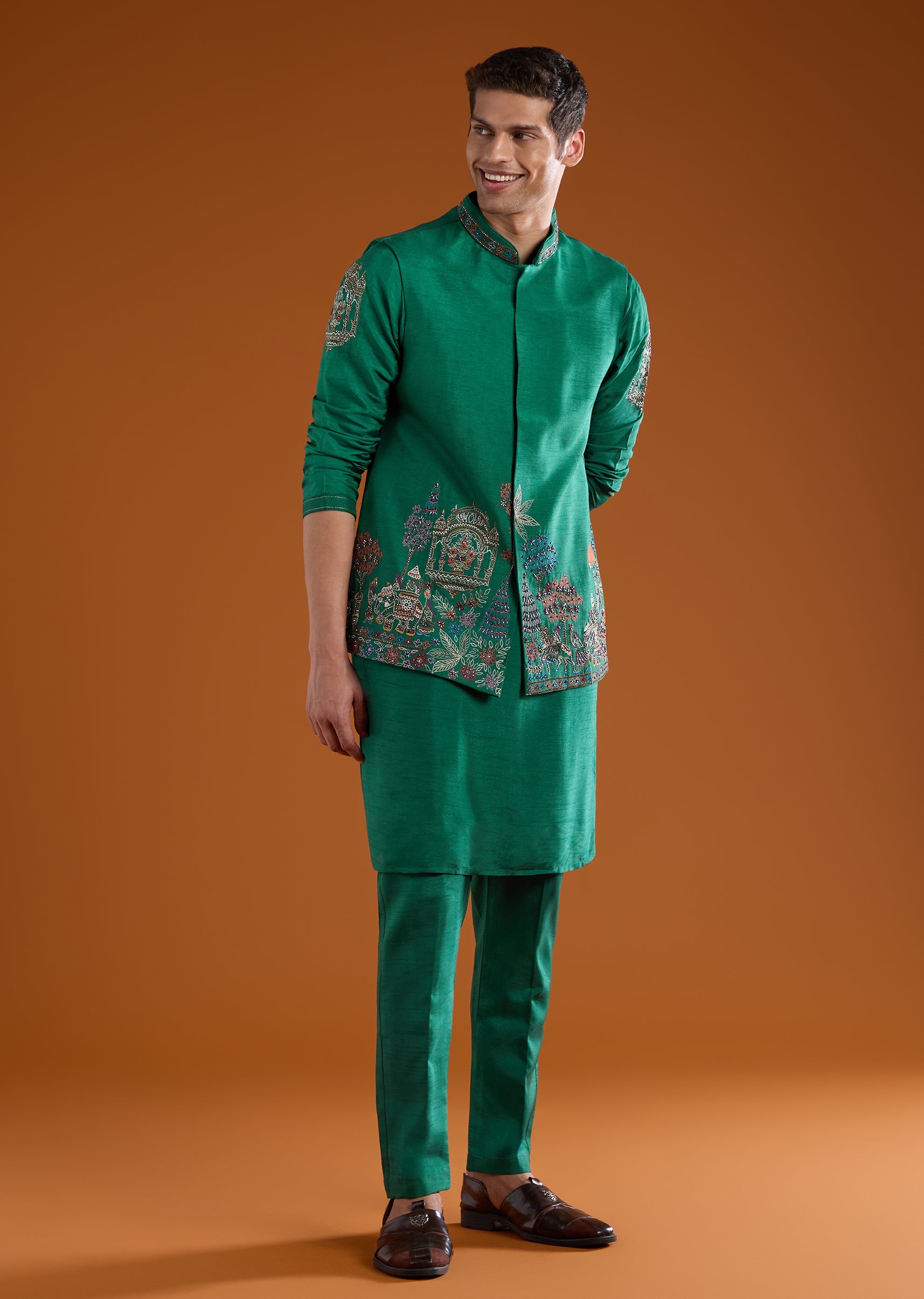 green-dola-silk-jacket-kurta-set-with-thread-work-sg330390-4 ad6107a9-af4a-499a-aa50-5e67587ac83a