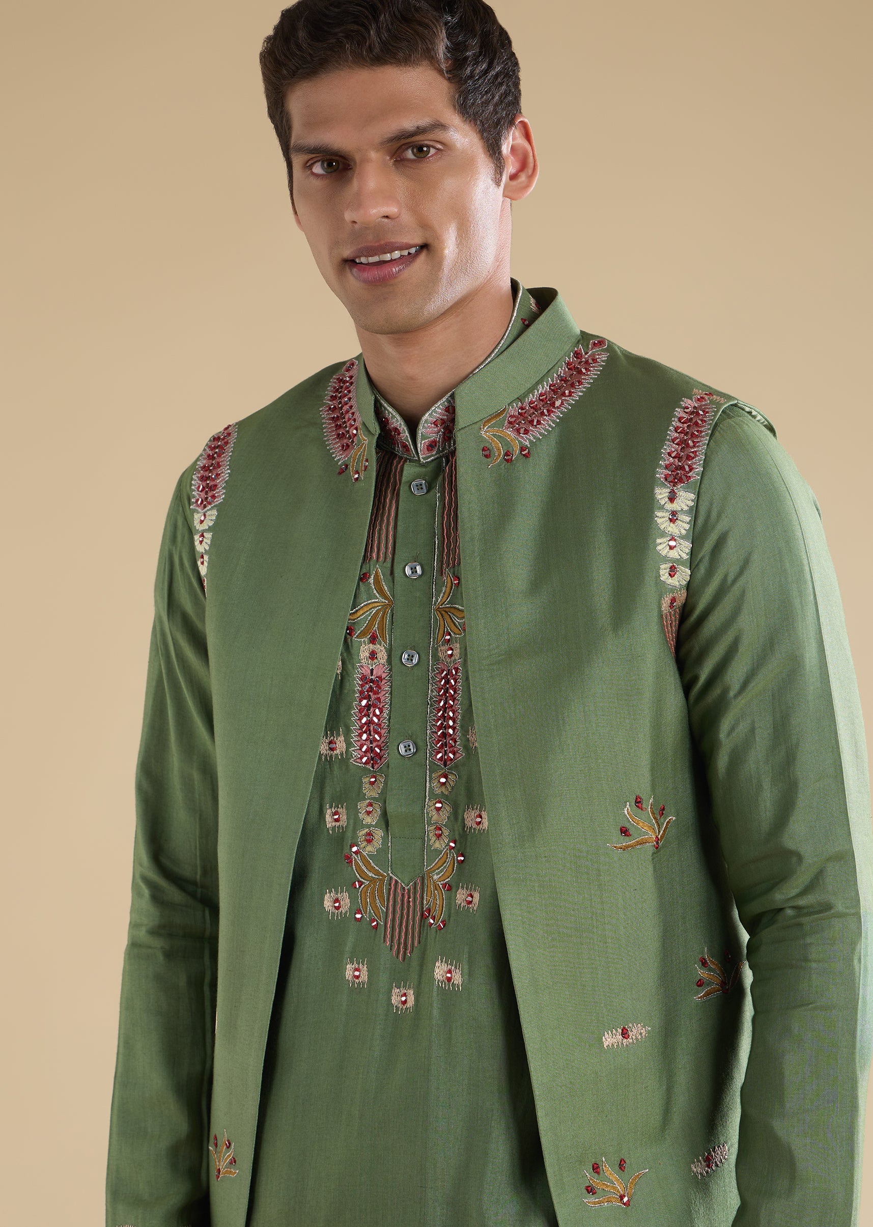 green-embroidered-kurta-jacket-set-sg328551-2 5780e895-22e0-4d62-a69d-a34b0d421331
