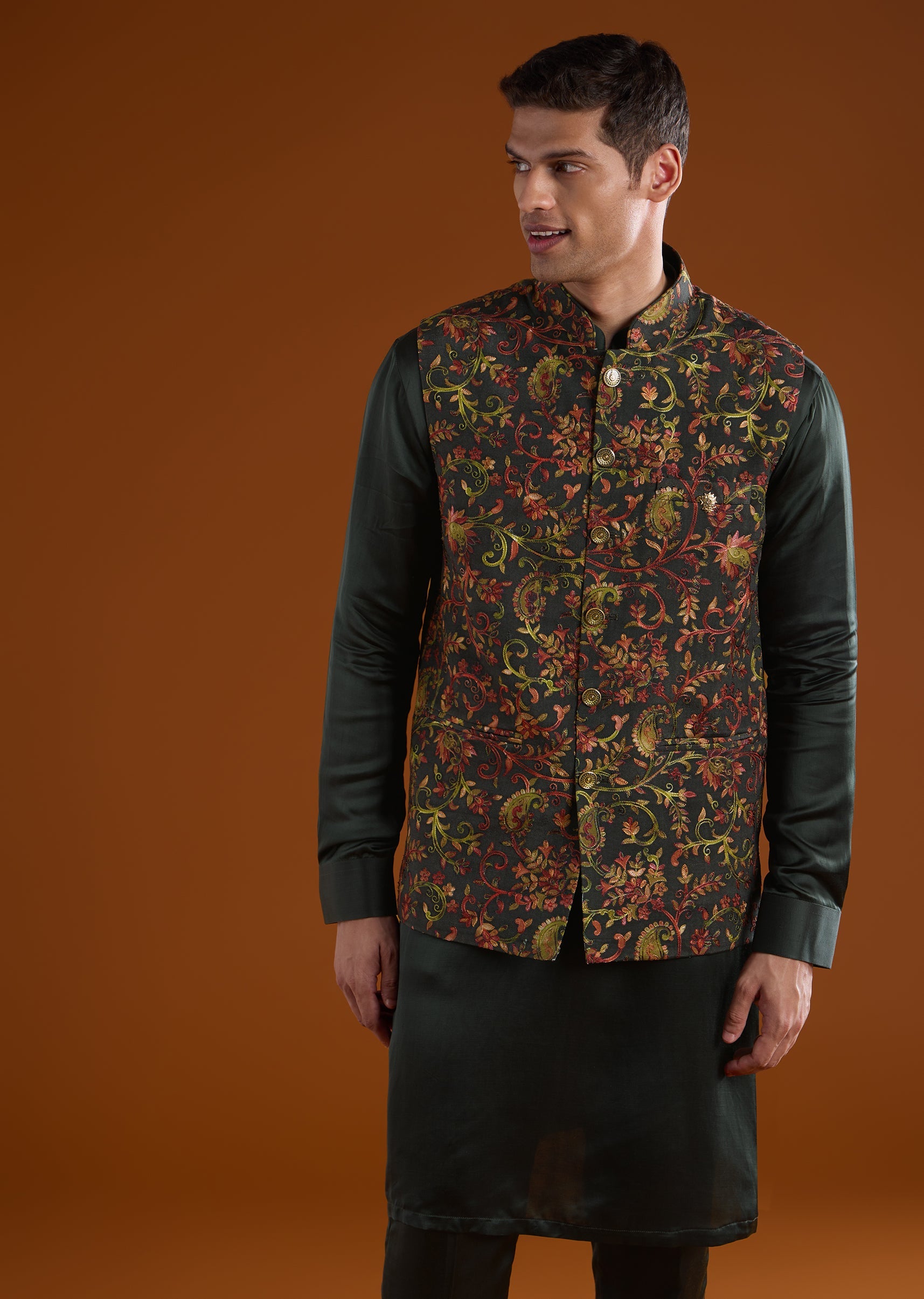 green-silk-mens-kurta-jacket-set-sg332820-4 0e6cbb82-b1f7-4c43-9535-10fe9d9e5957